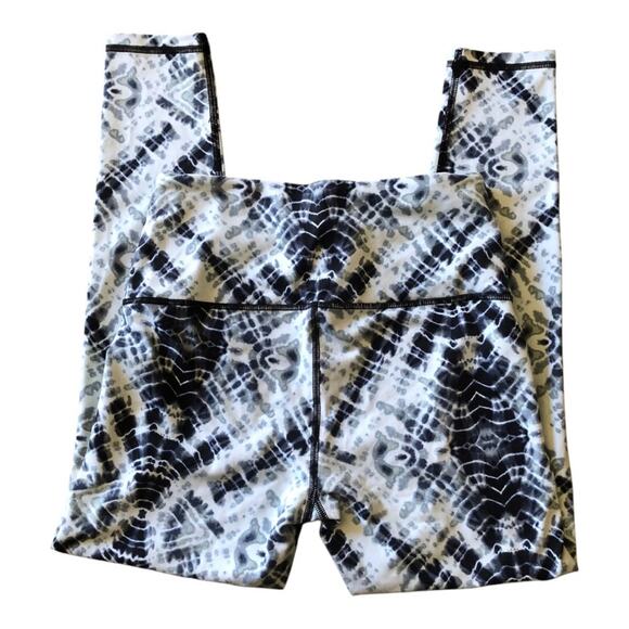 Victoria's Secret Sport Women’s Knockout Leggings  Black Blue White Tie-Dye SM - Picture 8 of 11